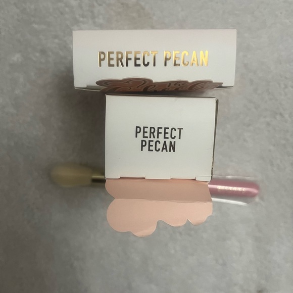 P. Louise Bronzer Set - Picture 8 of 8